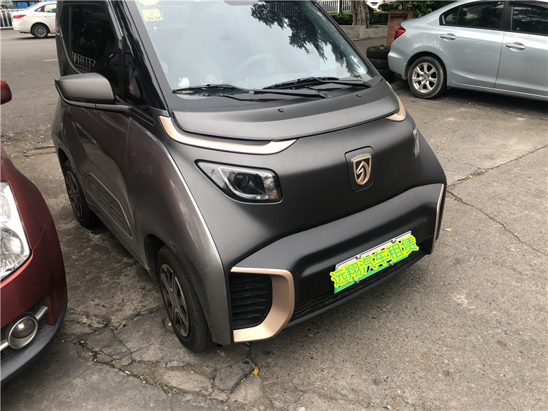 寶駿E200電動汽車_